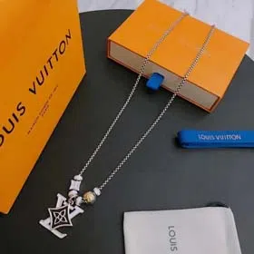 Louis Vuitton LV Fashionable and light luxury clavicle necklace with various designs（40 styles)-2062  