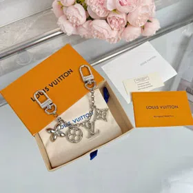Louis Vuitton LV metal chain flowers and letters string bag chain pendant-4010  