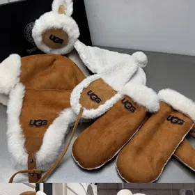 UGG new Lei Feng-style cycling hat and gloves set made with plush faux fur lining-5171  