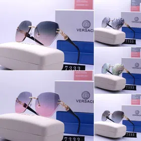 Versace's new oversized sunglasses-6192  