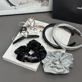 Balenciaga Large Heart Shark Hair Clip Headband with Intestine Ring-6252  